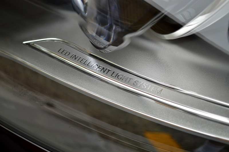 Illustration for article titled The Coolest Details of the 2014 Mercedes-Benz S63 AMG